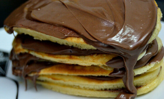 Postres virales de TikTok que puedes hacer en casa: guía completa 2025 5 crepe doble e1759776400906