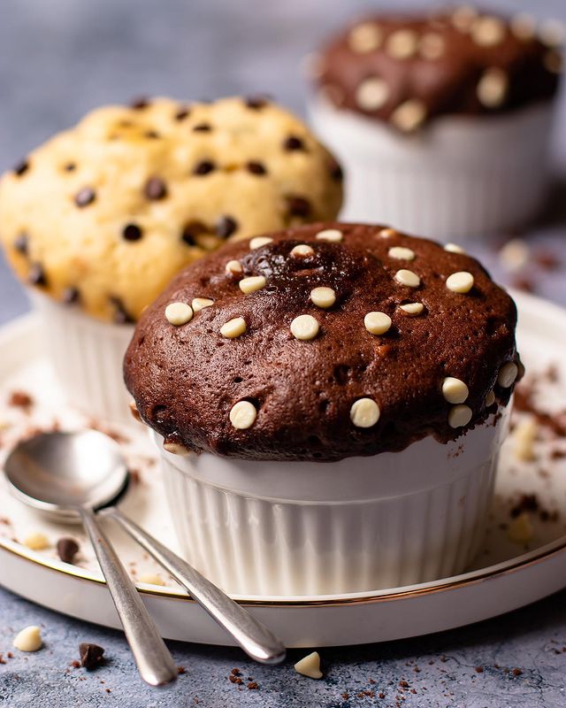 Postres virales de TikTok que puedes hacer en casa: guía completa 2025 4 mug cakes al microondas
